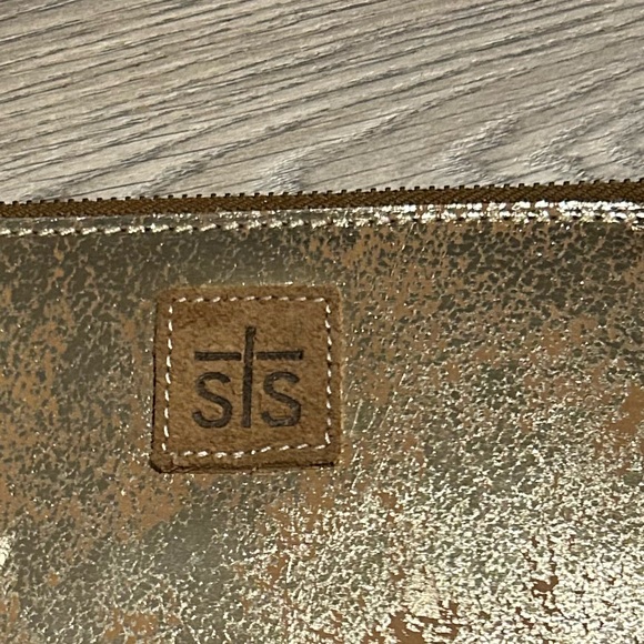 STS Ranchwear Bentley Flaxen Roam Metallic Leather Wristlet Wallet - Picture 3 of 11